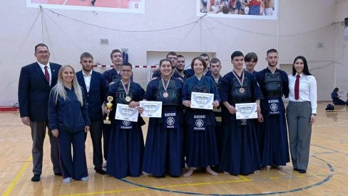 FINIŠ SEZONE ZA PARAĆINSKE KENDOKE: Stojanović najbolji junior u Srbiji, Marija Jovović odbranila titulu „kju devojke“