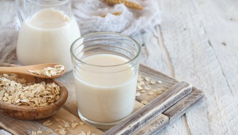 KAKO DA SAMI NAPRAVITE DOMAĆE OVSENO MLEKO? Idelno za one koji poste, a ne vole kafu bez mleka
