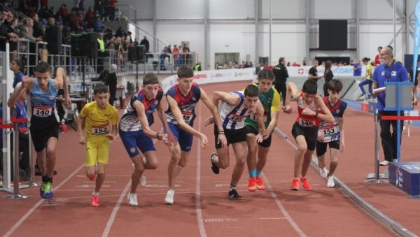 БЕОГРАД ЦЕНТАР РЕГИОНА: Партизанов митинг окупио елиту и младост атлетике