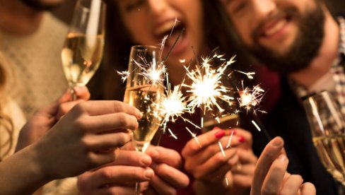 OVIH NEKOLIKO STVARI OBAVEZNO URADITE 31. DECEMBRA: Verovanje kaže da ćete tako privući bogatstvo