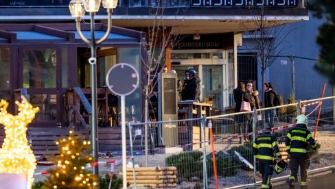 КОНОБАРИЦЕ НОСИЛЕ ЗАПАЉЕНИ ШАМПАЊАЦ ПРЕ ТРАГЕДИЈЕ: Испливале стравичне фотографије - Ово је узрок велике трагедије (ФОТО)