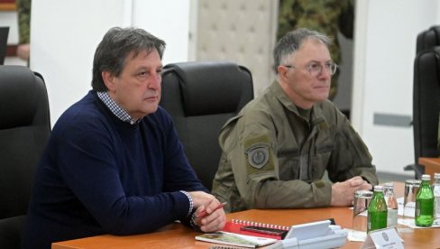 GAŠIĆ OBIŠAO OPERATIVNI CENTAR SISTEMA ODBRANE: Ovo je prilika da svim pripadnicima Vojske Srbije odam priznanje na svemu što čine