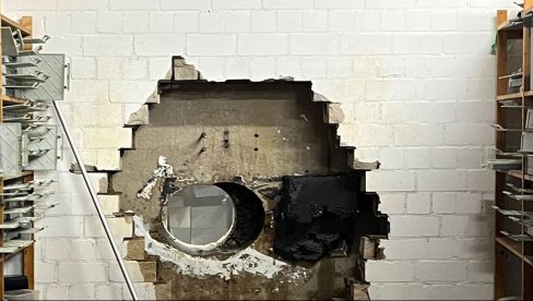 SPEKTAKULARNA PLJAČKA BANKE: Lopovi ispraznili 3.000 sefova