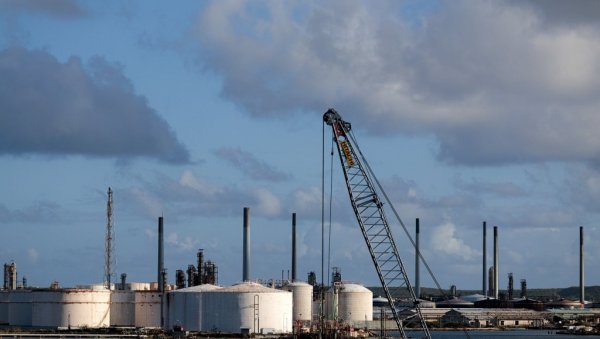 ИЗВОРИ УПУЋЕНИ У ПОСЛОВАЊЕ ДРЖАВНЕ ЕНЕРГЕТСКЕ КОМПАНИЈЕ: Нафтна постројења у Венецуели нису оштећена у америчким нападима