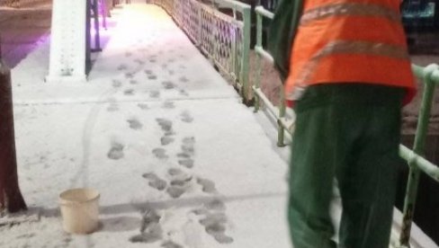 ZIMSKE SLUŽBE NA TERENU ČISTI SE SNEG