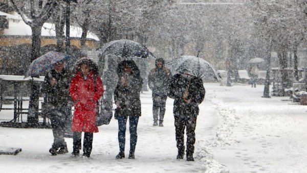 НЕ ИЗЛАЗИТЕ ИЗ КУЋЕ Спрема се снежна мећава каква није виђена од 1978. у Немачкој - стручњаци упозоравају