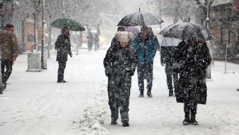 PADAĆE KRVAVI SNEG? Meteorolozi izdali upozorenje, evo kako objašnjavaju tu pojavu