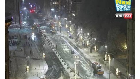 POTPUNA PROPAST BLOKADERA: Ni na grudvanju više ne mogu da okupe dvadeset ljudi (FOTO)