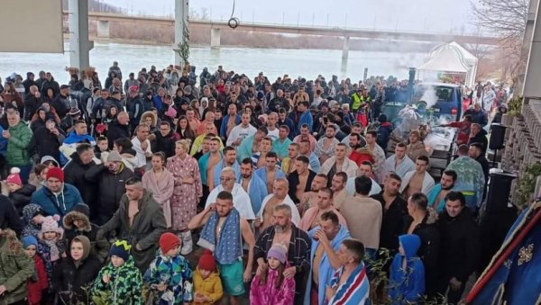 ЛОЗНИЧАНИ СПРЕМАЈУ ПЛИВАЊЕ ЗА ЧАСНИ КРСТ: Богојављенски сабор крај Дрине