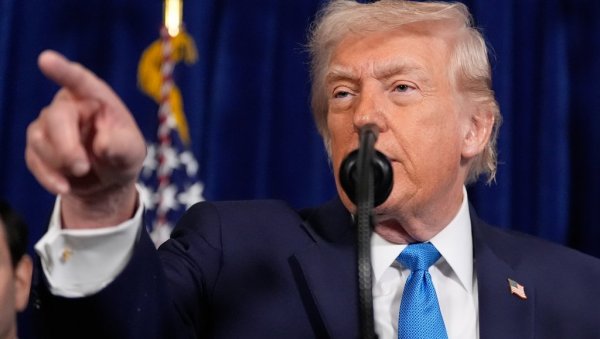 БЛИСКИ ИСТОК ПРЕД ДЕТОНАЦИЈОМ Трамп појачава претње Ирану: Спремни смо за акцију, биће тешко погођени