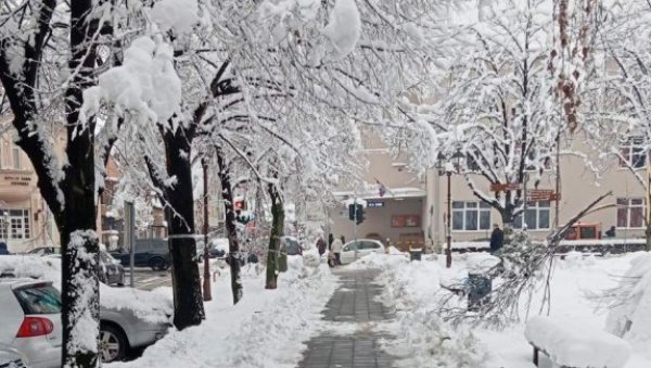 УКИНУТА ВАНРЕДНА СИТУАЦИЈА У ЛОЗНИЦИ: Огласила се градоначелница Лукић