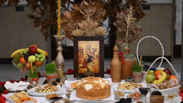 ВУЧИЋ ЧЕСТИТАО БАДЊИ ДАН: Нека нам овај празник донесе мир у срцима, слогу у заједници и више одговорности у речима и делима