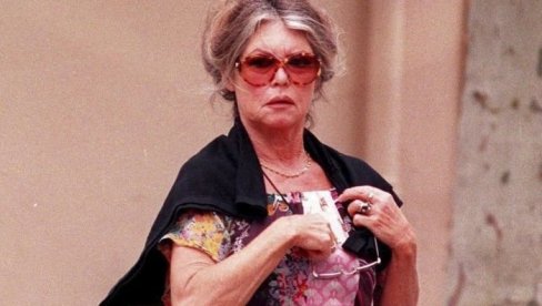 БРИЖИТ БАРДО СЕ ЗАЉУБИЛА У ТАДА СКРОМНУ РИБАРСКУ КУЋУ БЕЗ СТРУЈЕ И ВОДЕ: Овако изгледа дом познате глумице која ће бити сахрањена 7. јануа