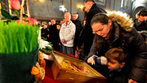 Да ли женско дете може да буде положајник?