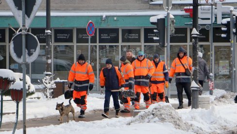SMEDEREVCI UPOZORENI NA KAZNE ZBOG NEOČIŠĆENOG SNEGA: Ko ne očisti sneg kazna do 70 hiljada dinara