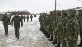 МИНИСТАР ГАШИЋ У КОПНЕНОЈ ЗОНИ БЕЗБЕДНОСТИ: Србија има војску на коју увек може да се ослони