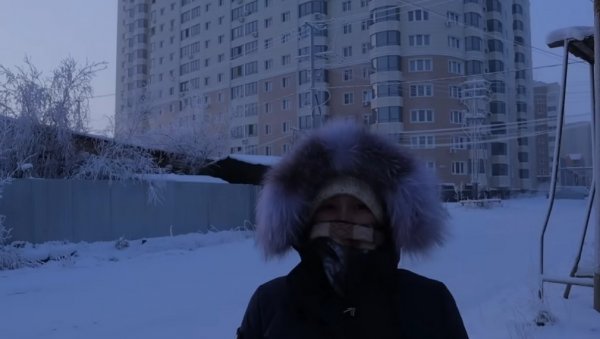 ЧИМЕ СЕ ГРЕЈУ У ГРАДУ ГДЕ ЈЕ −71 СТЕПЕН? Постоје само два начина које користи већина становника (ВИДЕО)