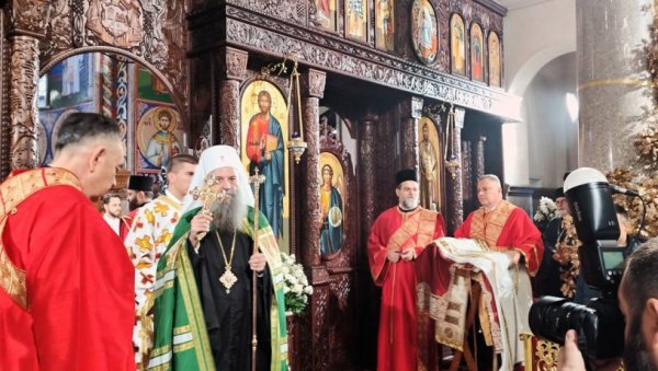 АКО ЈЕ БОГ СА НАМА, НИКО НЕ МОЖЕ ПРОТИВ НАС Патријарх Порфирије:  Покажимо да смо један народ, једна вера и једна црква