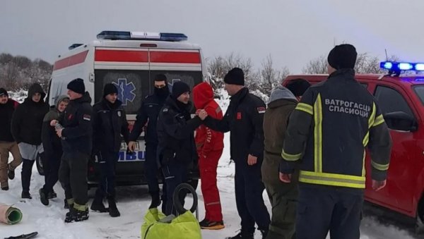 МАЈКА И СИН (9) СУ СЕ ИЗГУБИЛИ НА ФРУШКОЈ ГОРИ: Горска служба и ватрогасно-спасилачки батаљон хитно реаговали