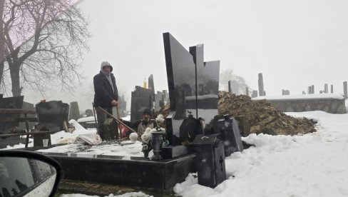 УМЕСТО ДА СЕ ОКУПИМО НА НЕКОМ ВЕСЕЉУ, СУДБИНА ЈЕ УДЕСИЛА ДА ГА ПОСЛЕДЊИ ПУТ ИСПРАЋАМО: На сеоском гробљу сахрањен јунак Стефан Ивановић