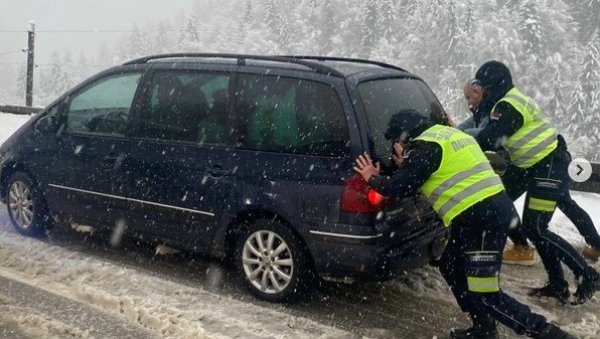 ОГЛАСИО СЕ МУП СРБИЈЕ: Теренски рад у захтевним условима захтева више од опреме - захтева посвећеност