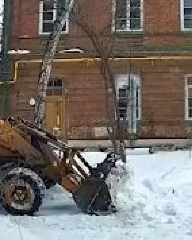 НЕ НОСЕ СВИ ХЕРОЈИ ОГРТАЧЕ: Човек спасао Снешка Белића и постао звезда (ВИДЕО)