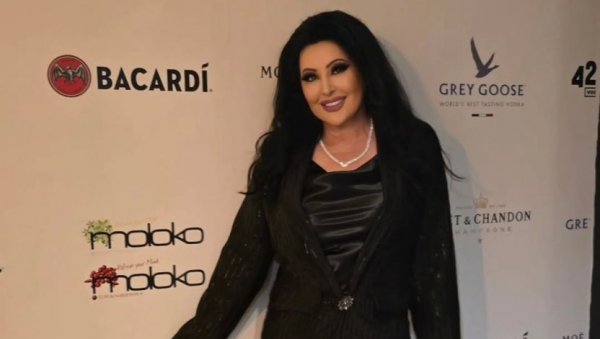 МУЗИЧКА ЕСКПОЛОЗИЈА: Драгана Мирковић уприличила спектакл у Швајцарској (ФОТО)