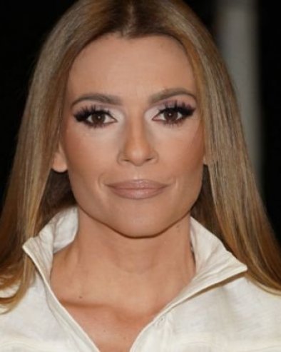 ПРОСЛАВИЛА СЕ У ЗВЕЗДАМА ГРАНДА, А ОВО ЈЕ ЊЕНО ПРАВО ЗАНИМАЊЕ: Ево шта ће Јелена Костов радити ако се умори од певања