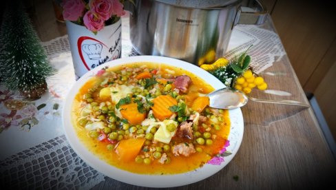 GRAŠAK SA MLEVENIM MESOM BEZ ZAPRŠKE: Ideja za današnji ručak (VIDEO)