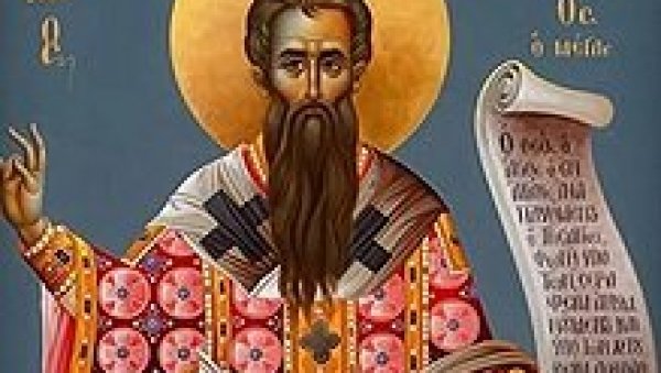 ОВО СУТРА НИКАКО НЕ СМЕТЕ ДА УРАДИТЕ: 14. јануара се уноси бадњак у кућу, а ево и зашто