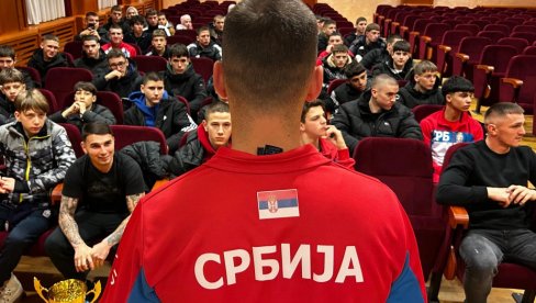 ПОСЛЕ СЈАЈНЕ 2025: Проглашени најбољи боксери и боксерке Србије