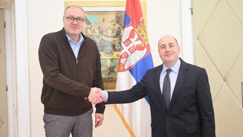 SRBIJA UVEK UZ ŠKOLARCE: Ministar spoljnih poslova ugostio Tanaskovića