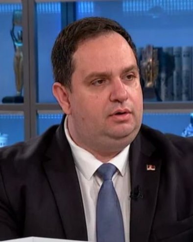 ЈОВИЋЕВИЋ: Вучић је “жртвено јагње”, крив је за све у Црној Гори