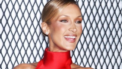 NAJLEPŠA ŽENA NA SVETU SE VRATILA I POTVRDILA SVOJ STATUS: Prošetala u crvenj haljini koja oduzima dah! (FOTO)