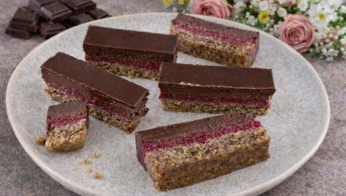 ENERGETSKI KOLAČI SA MALINOM i ČOKOLADOM: Zdrav slatkiš gotov za 15 minuta