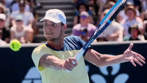 КРАЈ ЗА СРБИНА: Миомир Кецмановић поражен од Американца