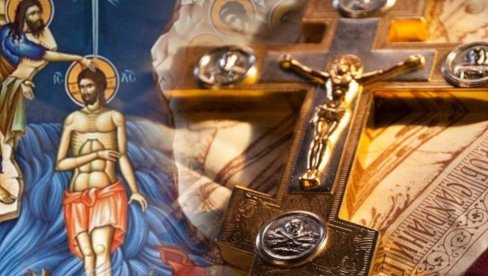 ВЕРОВАЊЕ ЗА БОГОЈАВЉЕНСКУ НОЋ: Тачно у поноћ погледајте у небо, замислите жељу, а оствариће вам се ако урадите ово