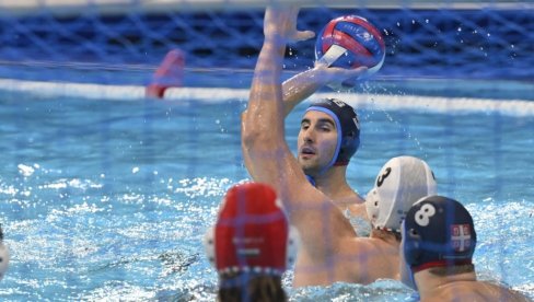 PRENOS, SRBIJA - ITALIJA: Eksplozija u bazenu, ovo mogu samo delfini