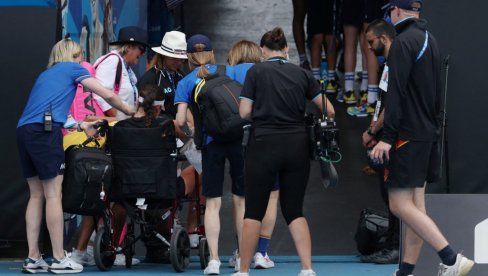 ДРАМА У МЕЛБУРНУ! Црногорку у колицима извели са Аустралијан опена