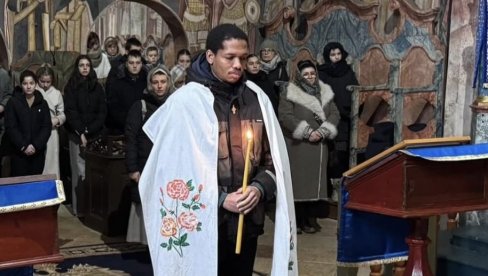 АНТОНИО НА БОГОЈАВЉЕЊЕ ПРЕШАО У ПРАВОСЛАВЉЕ: Крштен у манастиру Српски Ковин у Мађарској (ФОТО)
