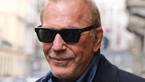 UŠAO U OSMU DECENIJU, I DALJE VAŽI ZA NEVIĐENOG FRAJERA I NAJPOŽELJNIJEG NEŽENJU: Burne ljubavi su mu došle glave, sada uživa kao nikad!