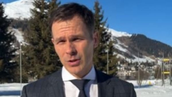 ИМАЛИ СМО ВАЖНЕ САСТАНКЕ Мали из Давоса: Грађани Србије могу да очекују доста добрих вести (ВИДЕО)