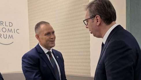 ДАВОС 2026: Вучић се састао са председником Пољске (ФОТО)