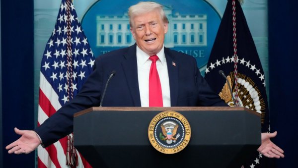 ИЗГУБЉЕНИ У ПРЕВОДУ Трамп тврди: Путин је прихватио позив да се Русија прикључи Одбору за мир