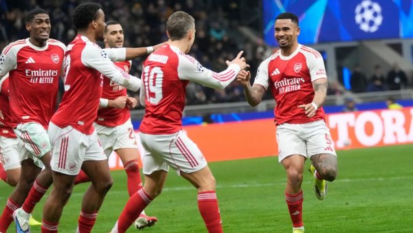 КАКАВ МЕЧ У ЛИГИ ШАМПИОНА: Арсенал показао зашто је први на табели, тобџије победиле на тешком гостовању