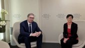 ВУЧИЋ У ДАВОСУ Председник се састао са Мартом Кос: За Србију важно да се у времену све већих подела сачува дух дијалога у региону и у Европи