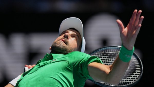 ЦЕО СВЕТ ГЛЕДА И НЕ ВЕРУЈЕ! Ево колико кошта рекет Новака Ђоковића који је користио током највећег меча у историји белог спорта