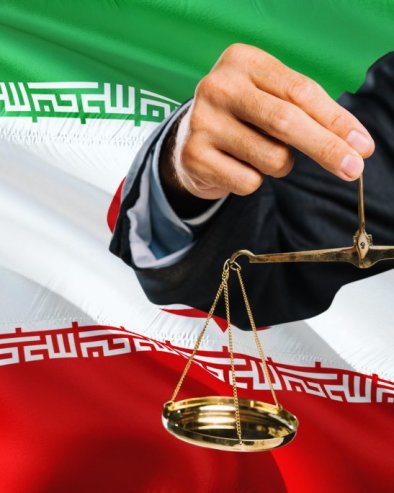 КАЗНА ВЕШАЊЕМ: Иран пресудио двојици мушкараца који су упали у војну базу током нереда у јануару (ФОТО)