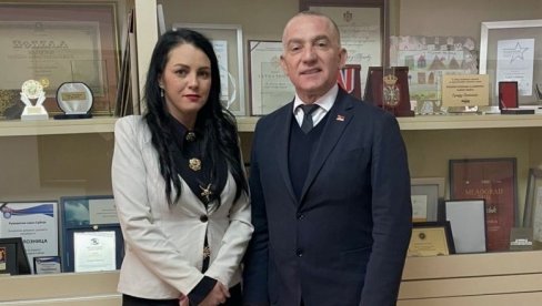 ZA OTVORENI DIJALOG: Ministar Nenad Vujić posetio Loznicu