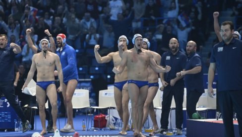 PRENOS, SRBIJA - ITALIJA: Nestvarna igra delfina